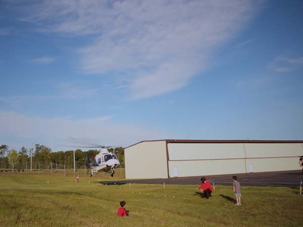 പല്ല് പറിക്കാൻ ഹെലികോ‌പ്റ്ററോ?