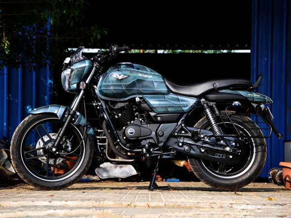 ദേശസ്നേഹം പ്രകടിപ്പിച്ച് ബജാജ് വി മറ്റൊരു രൂപത്തിൽ