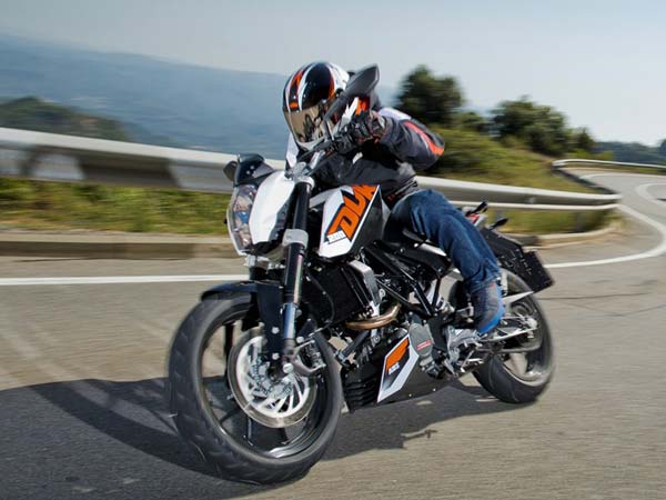 കൈമാരപ്രായക്കാരുടെ ഹരമേറിയ ബൈക്കുകൾ 