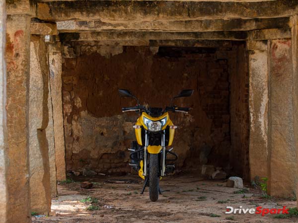 കൈമാരപ്രായക്കാരുടെ ഹരമേറിയ ബൈക്കുകൾ 