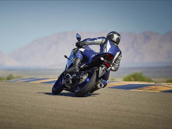 ക്ലച്ച് തകരാർ; യമഹ ആർ3 തിരികെ വിളിക്കുന്നു...