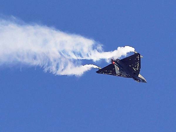  ഇന്ത്യൻ സൈന്യത്തിന് കരുത്തായി ഇനി തേജസും