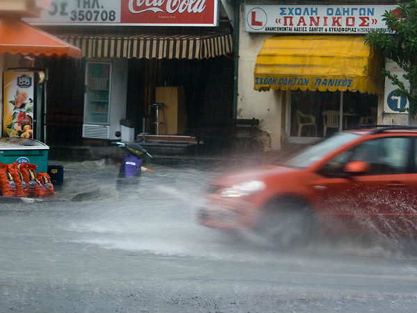 മഴക്കാലവും ബ്രേക്കിടലും