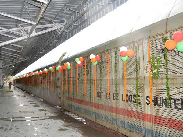 കാർനീക്കം വേഗത്തിലാക്കാൻ'ഓട്ടോ എക്സ്പ്രസു'മായി റെയിൽവെ