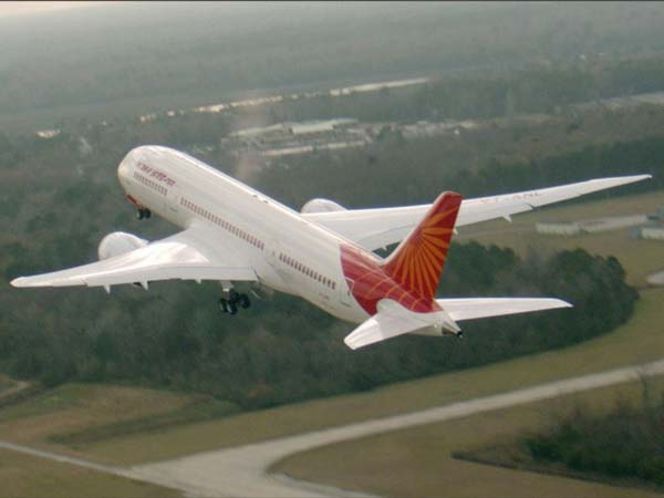 എയർ ഇന്ത്യയിൽ പറക്കൂ ട്രെയിൻ നിരക്കിൽ!!!