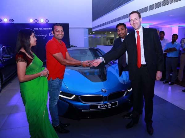 ബിഎംഡബ്ല്യൂവിന്റെ രണ്ടാമത്തെ ഷോറൂം കളമശ്ശേരിയിൽ...