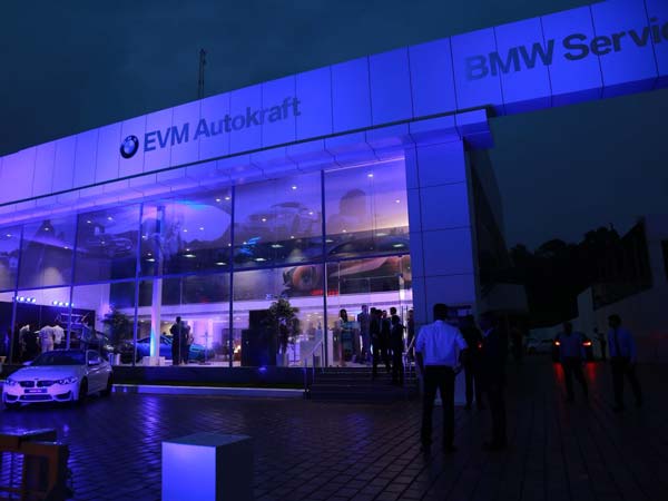 ബിഎംഡബ്ല്യൂവിന്റെ രണ്ടാമത്തെ ഷോറൂം കളമശ്ശേരിയിൽ...