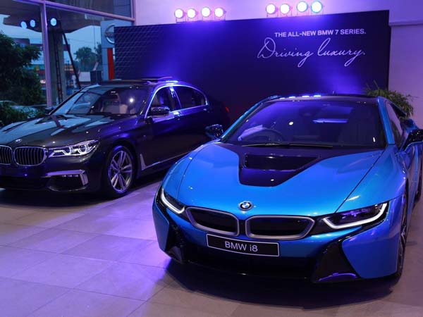 ബിഎംഡബ്ല്യൂവിന്റെ രണ്ടാമത്തെ ഷോറൂം കളമശ്ശേരിയിൽ...