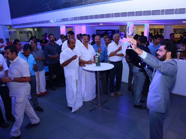 ബിഎംഡബ്ല്യൂവിന്റെ രണ്ടാമത്തെ ഷോറൂം കളമശ്ശേരിയിൽ...