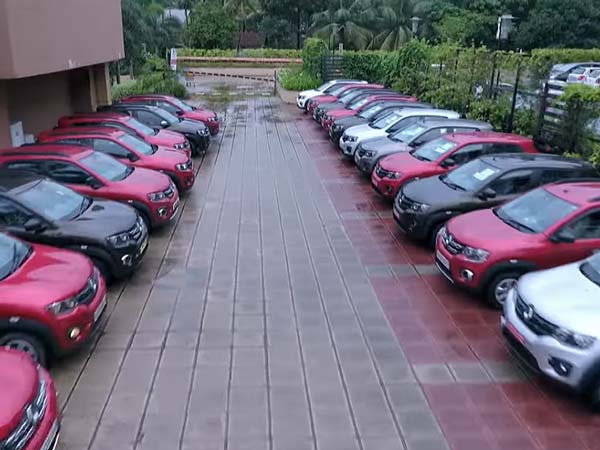 ഒറ്റ ദിനത്തിൽ 200 ക്വിഡ് കൈമാറി; കേരളത്തിൽ ചരിത്രം കുറിച്ച് റിനോ