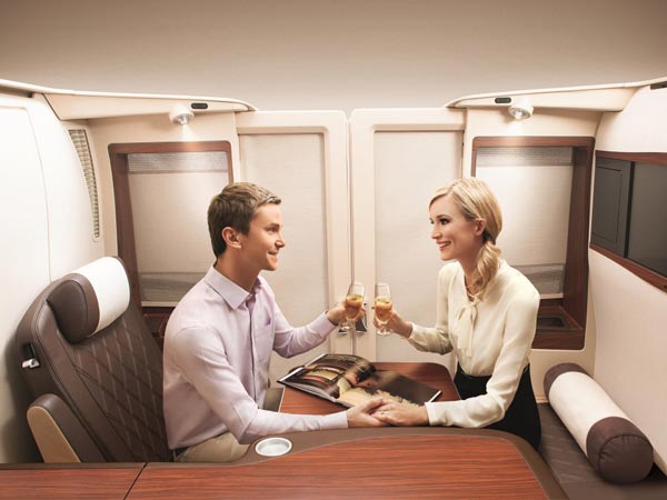 അതിരുകളില്ലാ ലോകത്തേക്ക് ആഡംബരങ്ങളിൽ മുഴുകിയുള്ള യാത്ര