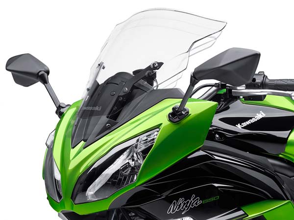 രണ്ട് പുതുക്കിയ മോഡലുകളുമായി കാവസാക്കി