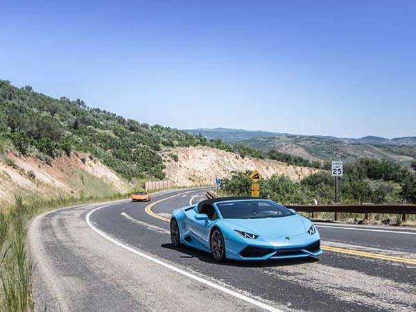 ലംബോർഗിനി ഓടിക്കാൻ മോഹമുണ്ടെങ്കിൽ, താമസം ഈ ഹോട്ടലിലാക്കൂ!!!