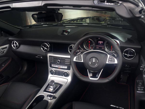 പുത്തൻ ബെൻസ് എഎംജി പെർഫോമൻസ് കാർ ഇന്ത്യയിൽ