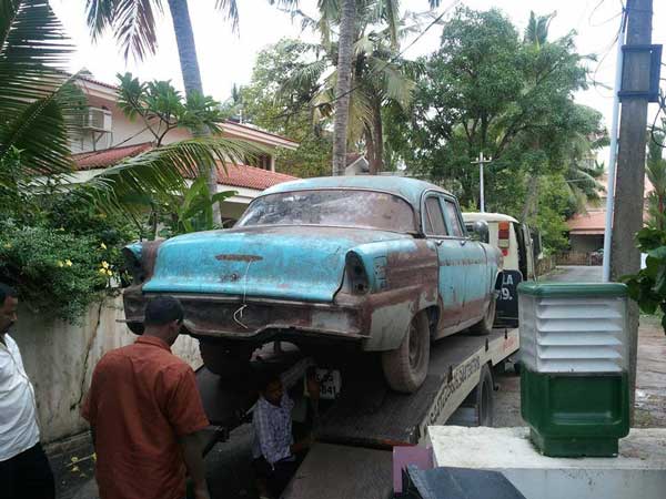 അമ്പതുകളിലെ 'ഡോഡ്‌ജ് ' കാറിന് കൊച്ചിയിൽ മാസ് എൻട്രി