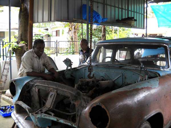 അമ്പതുകളിലെ 'ഡോഡ്‌ജ് ' കാറിന് കൊച്ചിയിൽ മാസ് എൻട്രി