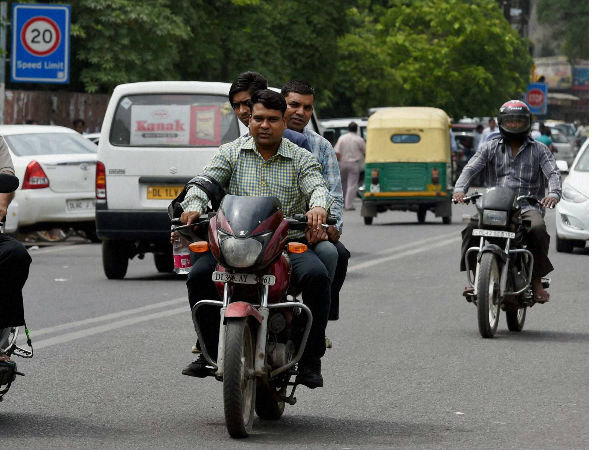 മരം ഒരു വരം: ട്രാഫിക് നിയമലംഘകർക്കുള്ള പുത്തൻ ശിക്ഷാവിധി