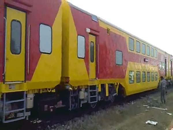 കേരളത്തിലേക്ക് ആദ്യമായി ഡബിൾഡക്കർ ട്രെയിൻ