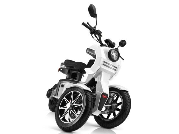 ഭാവി ഗതാഗതം മാറ്റിമറിക്കാൻ ത്രീവീലർ സ്കൂട്ടർ