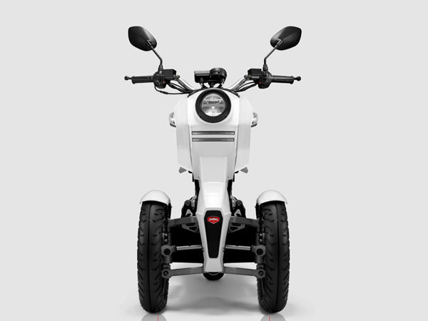 ഭാവി ഗതാഗതം മാറ്റിമറിക്കാൻ ത്രീവീലർ സ്കൂട്ടർ