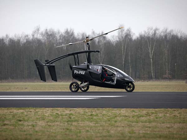 മോട്ടോർബൈക്കിനെ10 മിനിട്ടിൽ ഹെലികോപ്റ്ററാക്കാവുന്ന ഹെലിസൈക്കിൾ വരുന്നു