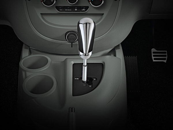  മഹീന്ദ്ര നൂവോസ്പോർടിന് 57,000രൂപയുടെ കിടിലൻ ഓഫർ!!