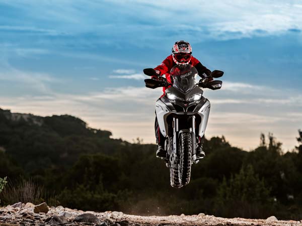 സാഹിസകർക്ക് ആവേശമായി മള്‍ട്ടിസ്ട്രാഡ 1200 എൻഡ്യുറോ ഇന്ത്യയിൽ 