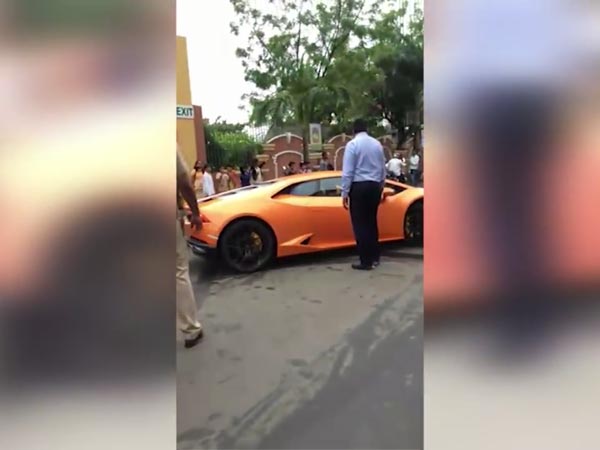 സ്ത്രീകൾ സൂപ്പർകാർ ഓടിച്ചാൽ ഇതായിരിക്കുമോ അവസ്ഥ?