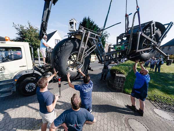 ഒരു ടൺ ഭാരമുള്ള സൈക്കിളുമുണ്ട് ലോകത്തിൽ; ദാ കണ്ടോളോ!!