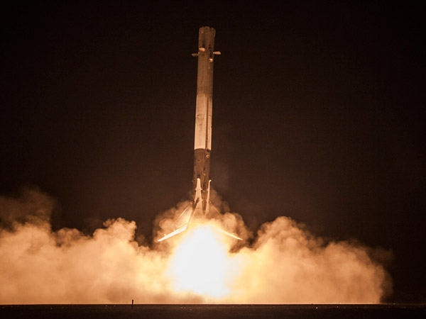 ഫാൽക്കൺ 9: പുനരുപയോഗിക്കാവുന്ന റോക്കറ്റുമായി ശാസ്ത്രം മുന്നേറുന്നു