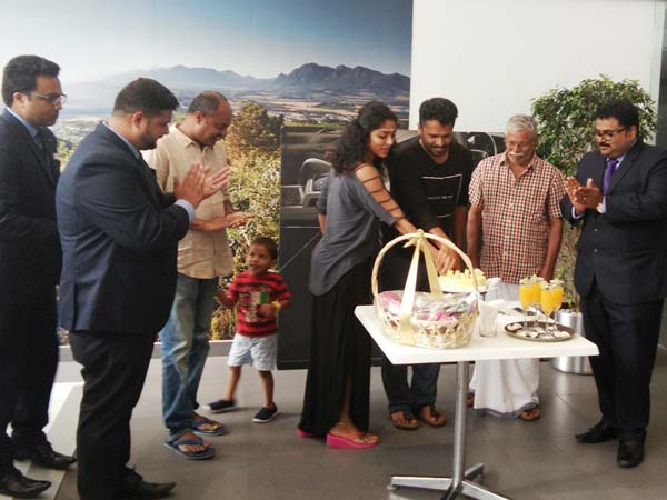 ആഷിക്-റീമ ദമ്പതികളുടെ പുത്തൻ ഓണ സമ്മാനം