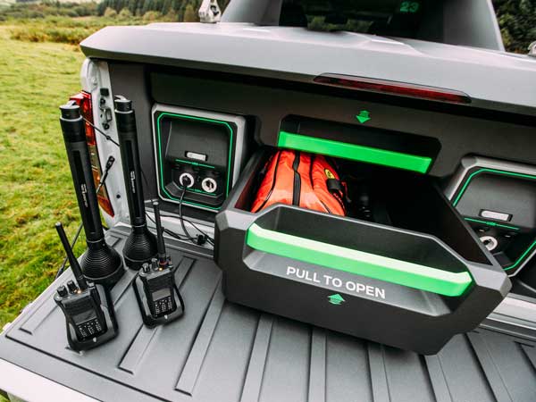 അത്യാഹിത ഘട്ടത്തിൽ രക്ഷയ്ക്കായി നിസ്സാൻ'നവാറ'!!