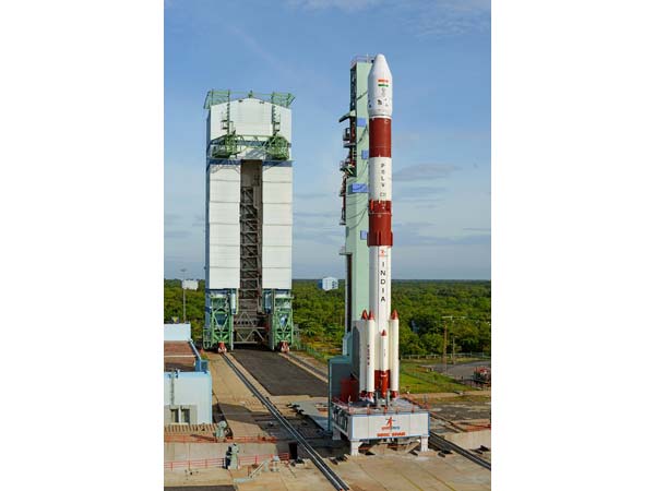 ഒറ്റ ദൗത്യത്തിൽ ഉപഗ്രഹങ്ങൾ രണ്ട് ഭ്രമണപഥത്തിലേക്ക്; ഇസ്റോയ്ക്ക് ചരിത്ര നേട്ടം