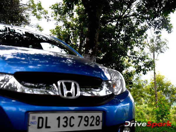 ഇന്ത്യയിൽ മൊബിലിയോയുടെ പ്രഭമങ്ങാനുള്ള കാരണമിതാണ്...