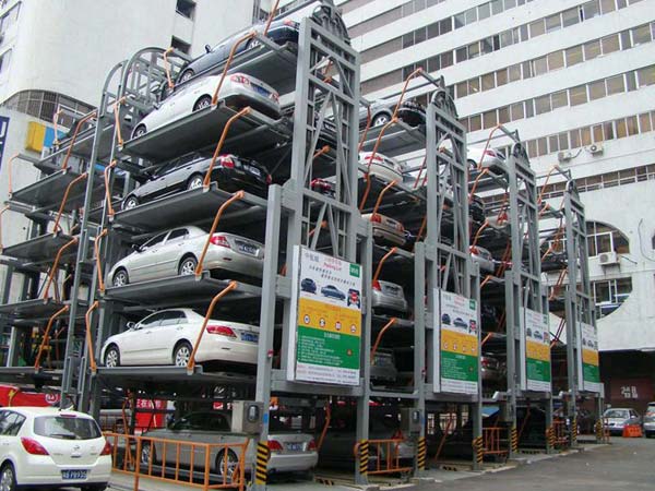 ഒന്നല്ല നൂറിലധികം കാറുകൾ ഒരുകുടകീഴിൽ സൂക്ഷിക്കാം; ടവർ പാർക്കിംഗ് കേരളത്തിലും!!