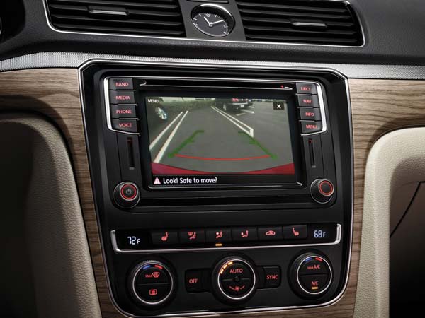 ഫോക്സ്‌വാഗൺ പുതിയൊരു ആഡംബര കാറുമായി ഇന്ത്യയിലേക്ക്...