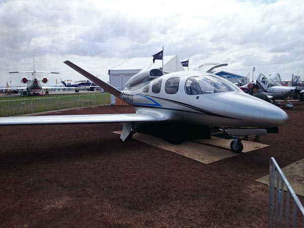 03. സൈറസ് വിഷൻ എസ്എഫ്50: 11.6 കോടി