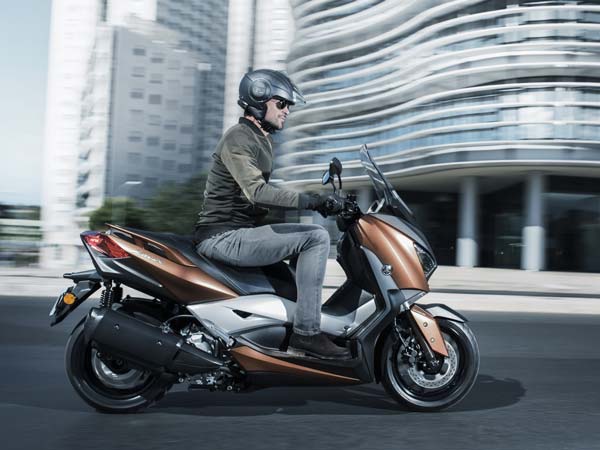 300 സിസി കരുത്തുറ്റ എൻജിനുള്ള വേറിട്ടോരു സ്കൂട്ടറുമായി യമഹ..