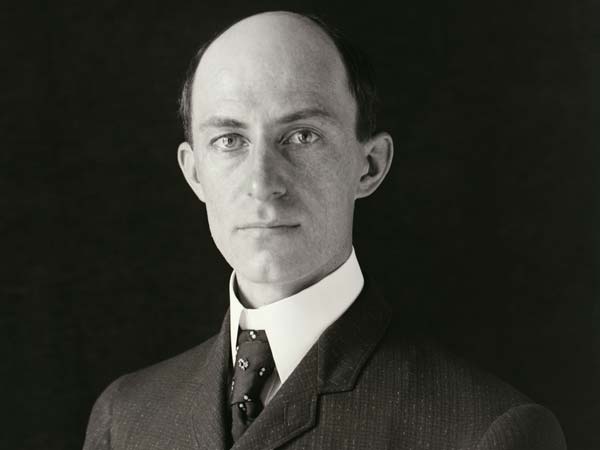 ആദ്യവിമാനം നിർമിച്ചത് റൈറ്റ് സഹോദരന്മാരല്ല മറിച്ച് ഇന്ത്യൻ പണ്ഢിതൻ; ചരിത്രം വളച്ചൊടിച്ചത് വെള്ളക്കാർ!!