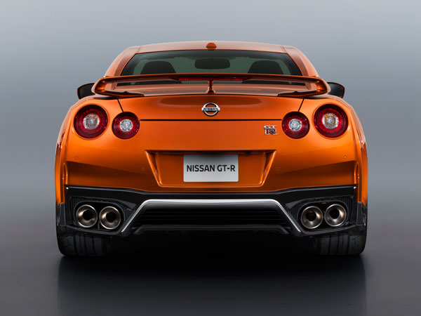 സ്പോർട്സ് കാർ പ്രേമികളെ ഹരംകൊള്ളിക്കാൻ നിസാൻ ജിടി-ആർ ഇന്ത്യയിൽ