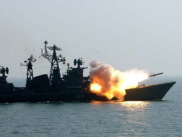 ഹിരോഷമ തകർത്ത ആറ്റംബോംബിനേക്കാൾ 2000മടങ്ങ് പ്രഹരശേഷിയുള്ള ആയുധവുമായി റഷ്യ; ഇതിനുമുന്നിൽ മറ്റായുധങ്ങൾ വെറും പടക്കം!! 