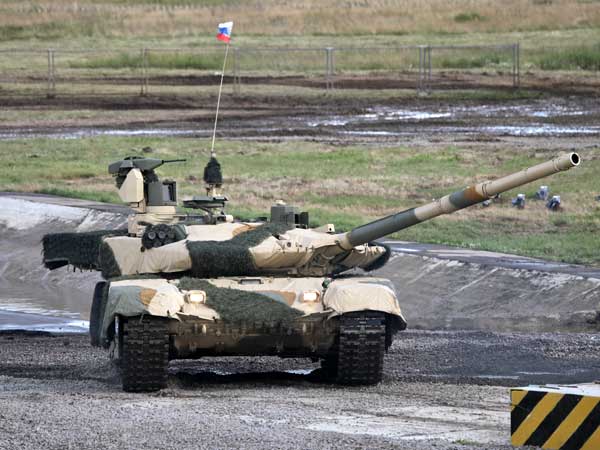 രാത്രിക്കാലങ്ങളിലെ പാക് നീക്കം അതിയിനി അസംഭവ്യം; ഭീകർക്കെതിരെ തീതുപ്പാൻ അപകടകാരികളായ യുദ്ധടാങ്കുകളുമായി ഇന്ത്യ