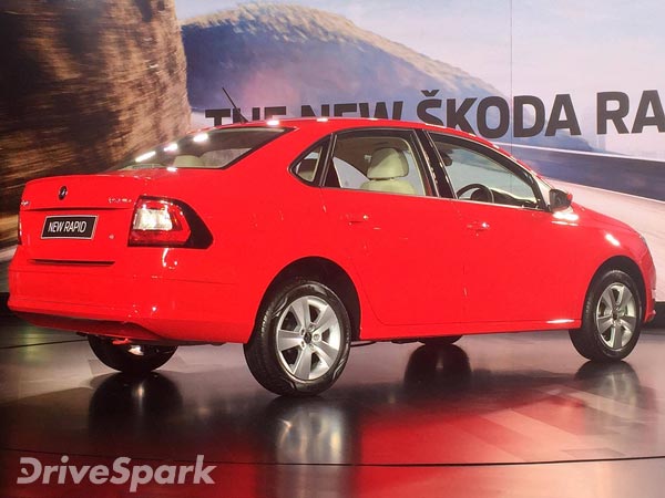 നവീകരിച്ച റാപ്പിഡുമായി സ്കോഡ എത്തി നവീകരിച്ച റാപ്പിഡുമായി സ്കോഡ എത്തി