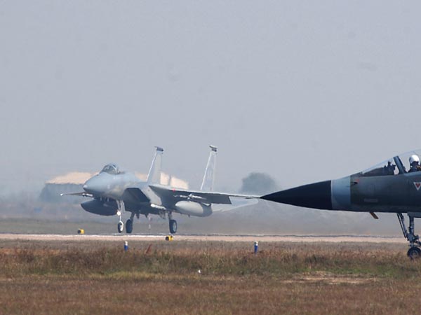 വെറുമൊരു റോഡെന്ന് ധരിക്കരുത്!! യുദ്ധക്കാല അടിയന്തിരവാസ്ഥയിൽ ലാന്റിംഗ് സാധ്യമാക്കാവുന്ന ഇന്ത്യയിലെ ആദ്യ എക്സ്പ്രെസ്‌വെ..