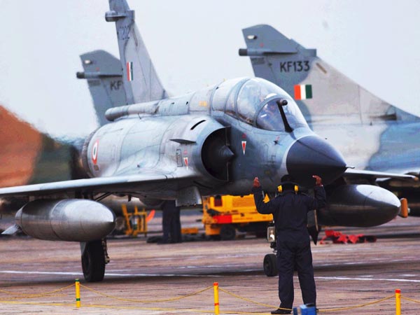 വെറുമൊരു റോഡെന്ന് ധരിക്കരുത്!! യുദ്ധക്കാല അടിയന്തിരവാസ്ഥയിൽ ലാന്റിംഗ് സാധ്യമാക്കാവുന്ന ഇന്ത്യയിലെ ആദ്യ എക്സ്പ്രെസ്‌വെ..