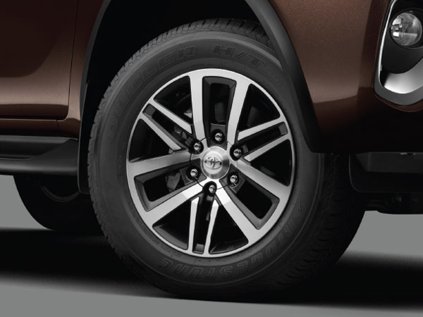 പുതിയ ടൊയോട്ട ഫോർച്യൂണറിന് വൻ ഡിമാന്റ്; 2 മാസത്തെ കാത്തിരിപ്പ് ആവശ്യം