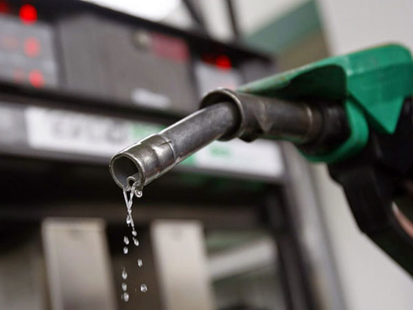 നിങ്ങളറിയാതെ നിങ്ങളുടെ കാറുകളിൽ ഒളിഞ്ഞിരിപ്പുള്ള ചില രഹസ്യങ്ങൾ!!