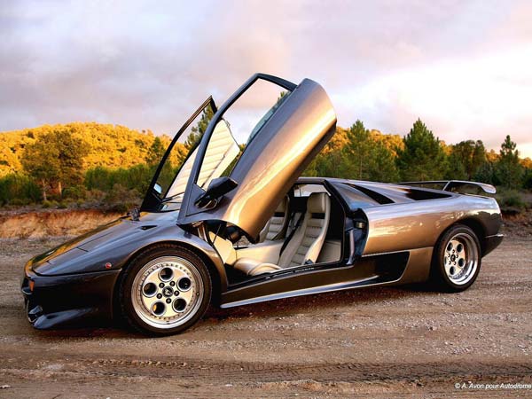 അത്യപൂർവ്വമായ ആഡംബര വീരന്മാരാണ് ട്രംപിന്റെ ഉറ്റ സാരഥികൾ!!!