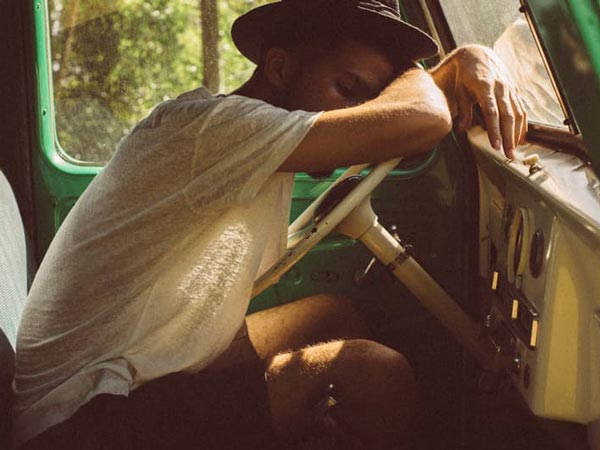 ഡ്രൈവിംഗിനിടെ ഉറക്കം ഒരു വില്ലനാകാറുണ്ടോ? 