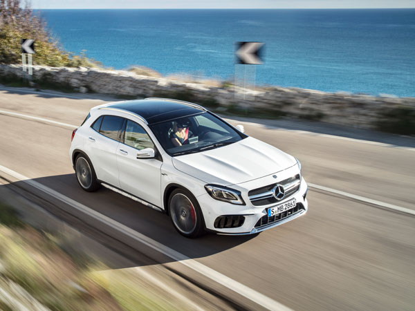 അഞ്ചാം തലമുറ ബെൻസ് ഇ-ക്ലാസ് മാർച്ചിൽ... അഞ്ചാം തലമുറ ബെൻസ് ഇ-ക്ലാസ് മാർച്ചിൽ...